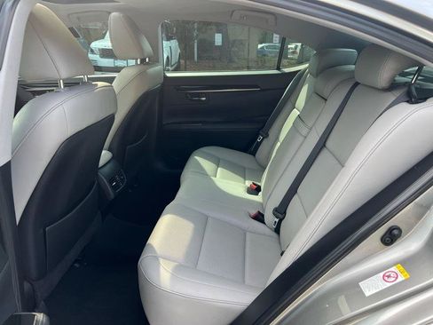 Used 2017 Lexus ES 350 FWD image 8