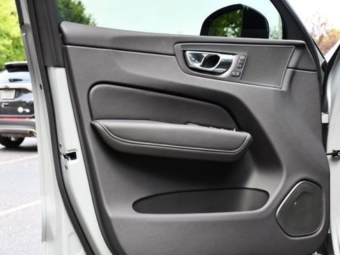 New 2025 Volvo XC60 T8 Plus w/ Protection Package Premier image 10