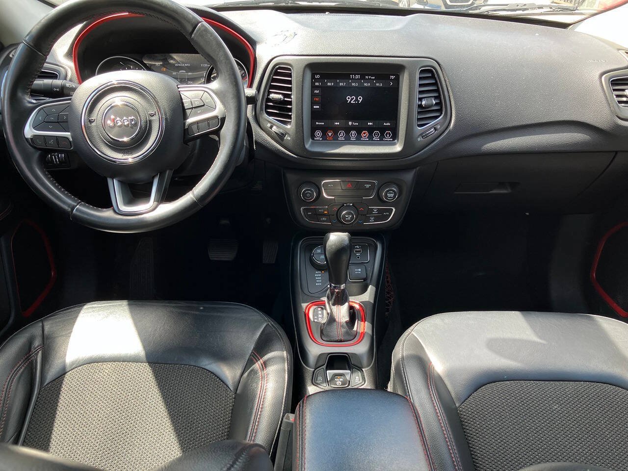 Used 2019 Jeep Compass Trailhawk AWD/4WD image 11