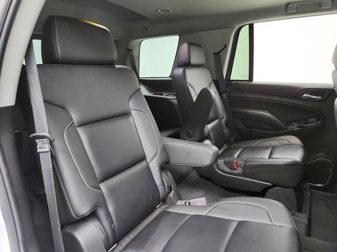 Used 2019 Chevrolet Tahoe LT w/ Luxury Package image 27