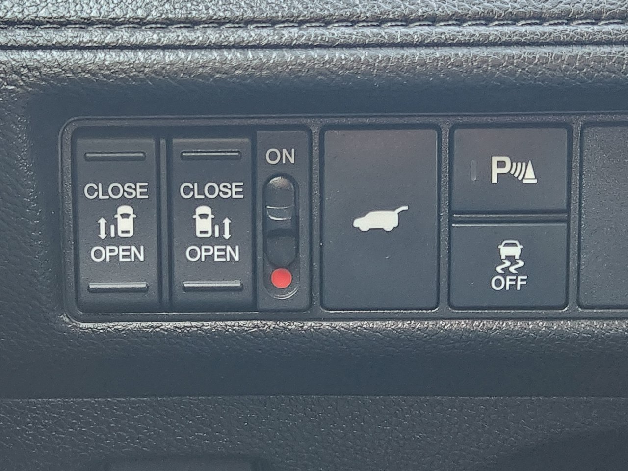 Used 2025 Honda Odyssey Elite image 21