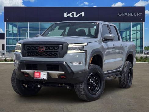 Used 2023 Nissan Frontier Pro-X w/ Pro Convenience Package image 1