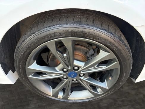 Used 2020 Ford Fusion Titanium AWD/4WD image 43