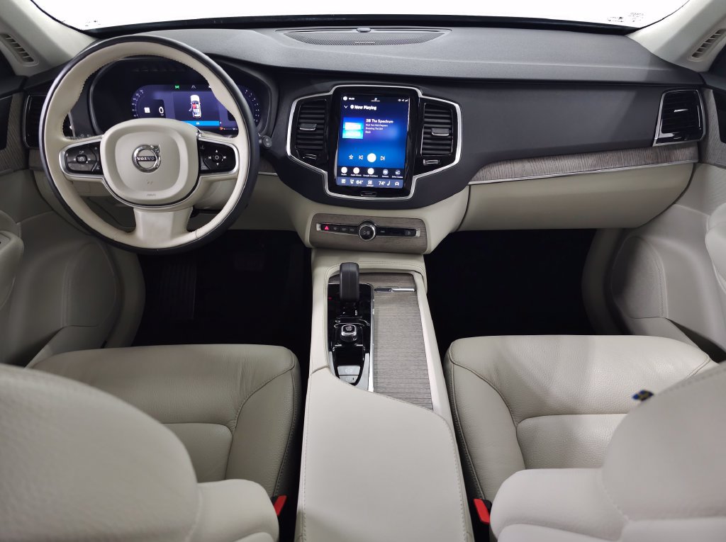Certified 2024 Volvo XC90 B6 Plus w/ Protection Package Premier AWD/4WD image 14