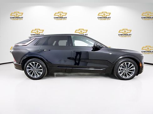 Used 2024 Cadillac Lyriq Sport RWD image 8