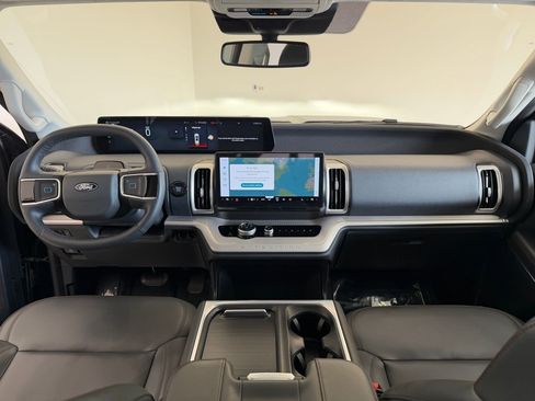 Used 2025 Ford Expedition Max Active image 16