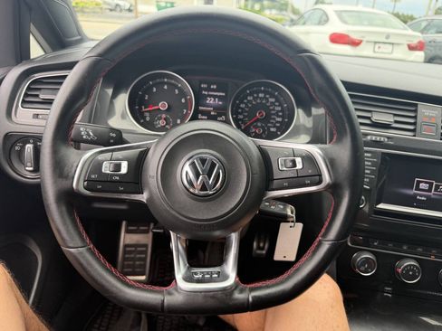 Used 2015 Volkswagen GTI S FWD image 27