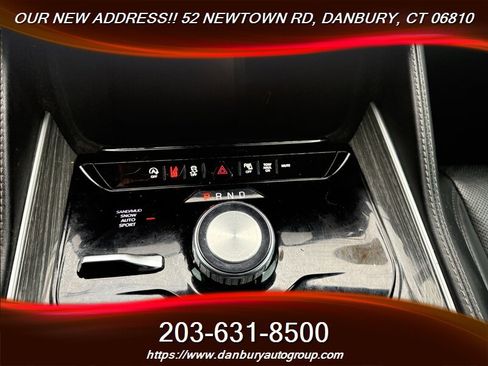 Used 2022 Jeep Wagoneer Series II AWD/4WD image 15