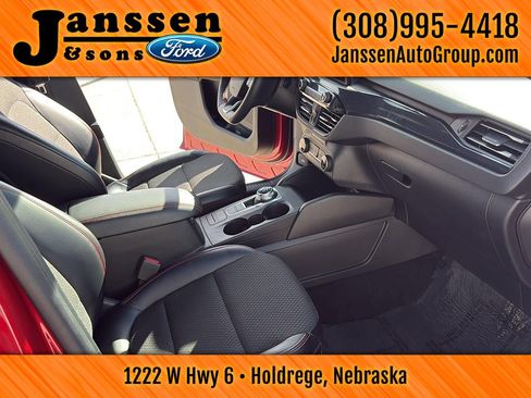 Used 2025 Ford Escape ST-Line image 15