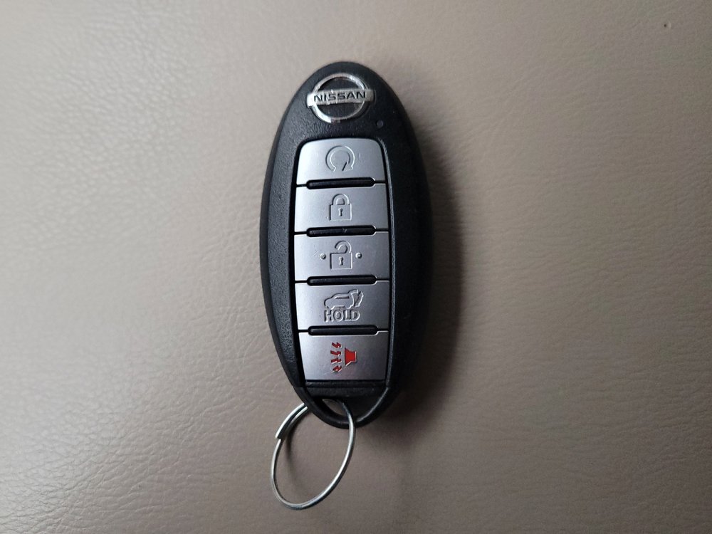 Used 2020 Nissan Pathfinder SL AWD/4WD image 32
