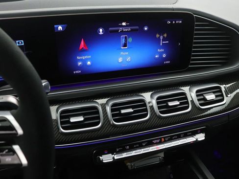 New 2026 Mercedes-Benz GLS 63 AMG 4MATIC image 5