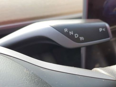 Used 2021 Tesla Model 3 Standard Range Plus image 16