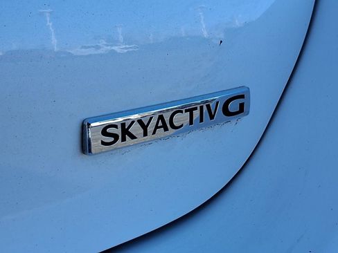 Used 2023 MAZDA MAZDA3 s image 29