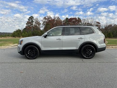 Used 2025 Kia Telluride EX X-Line image 5