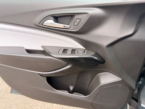 New 2026 Chevrolet Trax LT w/ Driver Confidence Package FWD image 21