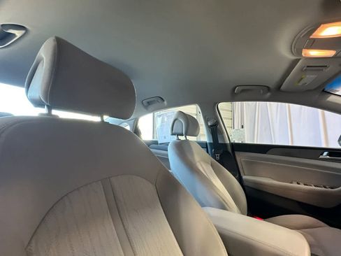 Used 2017 Hyundai Sonata SE image 18