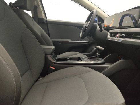 Used 2025 Kia K4 FWD image 21