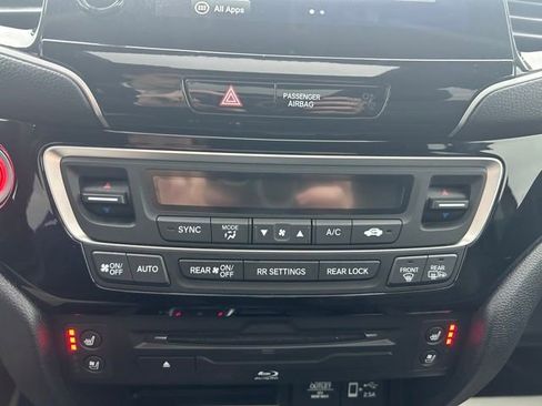 Used 2019 Honda Pilot Elite image 19