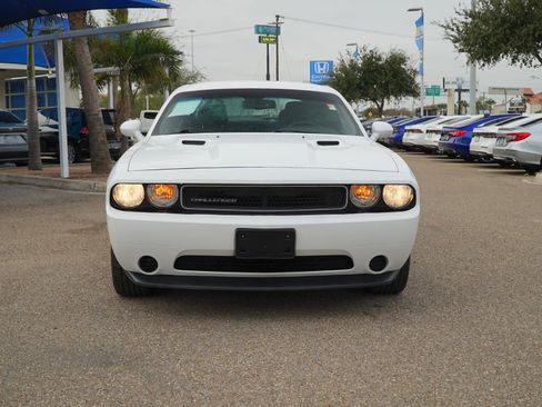 Used 2014 Dodge Challenger SXT w/ Super Sport Group (SS/T) image 2