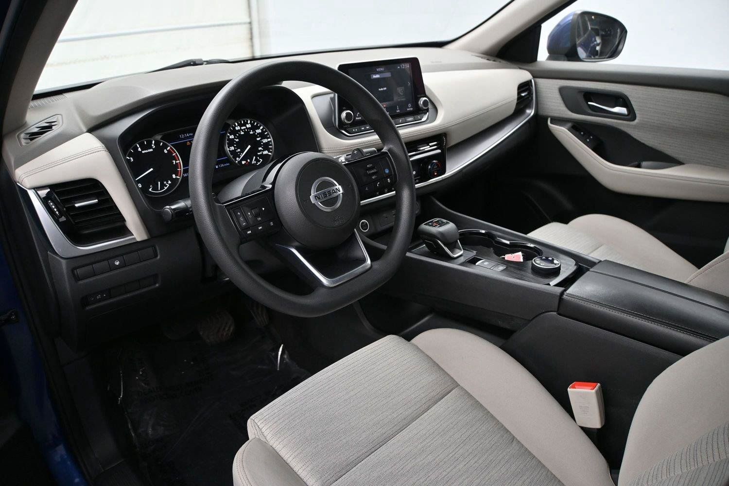 Certified 2021 Nissan Rogue SV AWD/4WD image 2