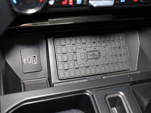 New 2025 Ford F150 Lariat w/ Equipment Group 502A High image 17