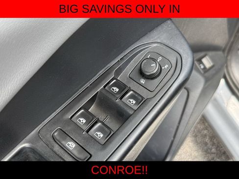 Used 2023 Volkswagen Taos SE FWD image 11
