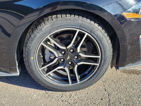 Used 2020 Ford Mustang Premium image 7