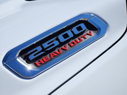 New 2026 RAM 2500 Tradesman w/ Chrome Appearance Group image 10