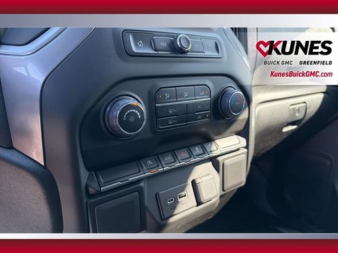 Used 2024 GMC Sierra 1500 AT4 w/ Technology Package image 24