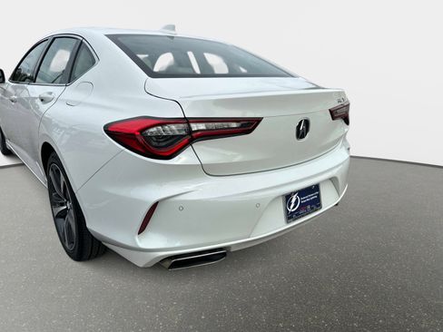 Used 2025 Acura TLX w/ Technology Package image 8