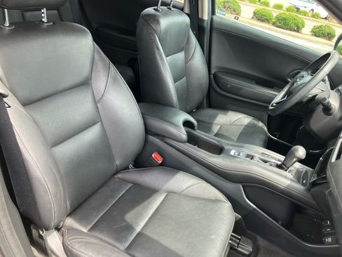Used 2017 Honda HR-V EX-L image 30