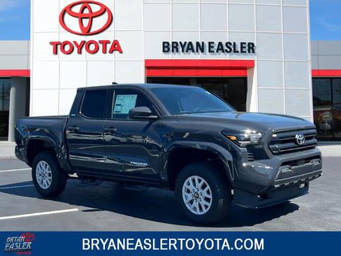 Used 2024 Toyota Tacoma SR5 w/ SR5 Upgrade Package image 1