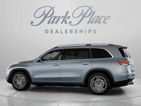 Used 2026 Mercedes-Benz GLS 450 4MATIC image 9