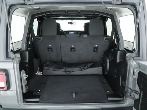 Used 2021 Jeep Wrangler Unlimited Sport image 16