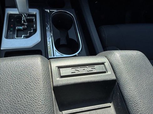 Used 2016 Toyota Tundra SR5 image 22