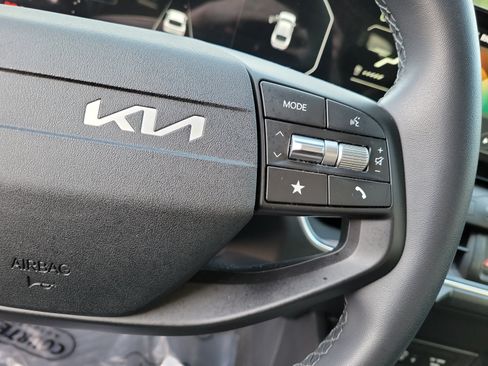 Certified 2025 Kia K4 EX FWD image 25