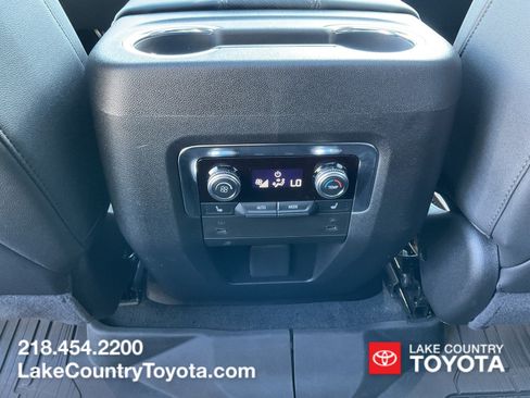 Used 2026 GMC Yukon AT4 w/ LPO, Floor Liner Package AWD/4WD image 19
