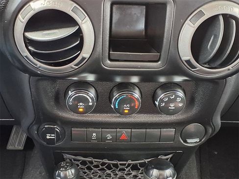 Used 2014 Jeep Wrangler Sport image 16