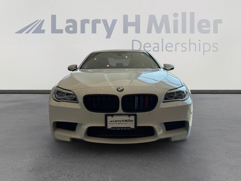 Used 2016 BMW M5 RWD image 8