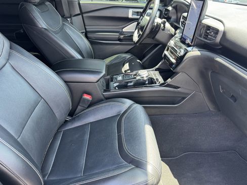 Used 2023 Ford Explorer ST w/ Equipment Group 401A AWD/4WD image 8