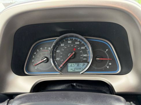 Used 2014 Toyota RAV4 Limited AWD/4WD image 12