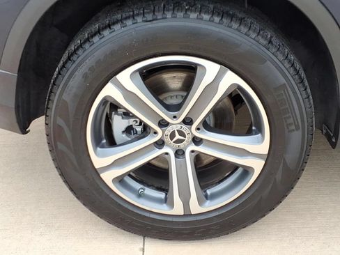 Used 2019 Mercedes-Benz GLC 300 image 5