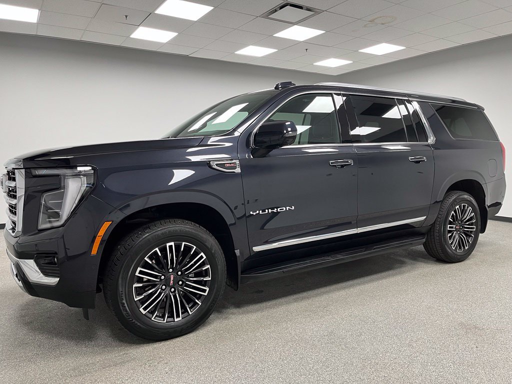 Used 2025 GMC Yukon XL Elevation w/ LPO, Get Active Package AWD/4WD image 6