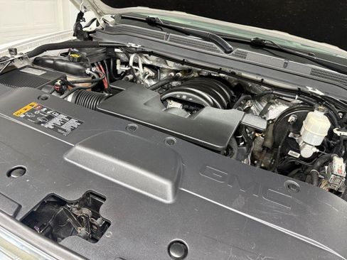 Used 2018 GMC Yukon XL Denali AWD/4WD image 50