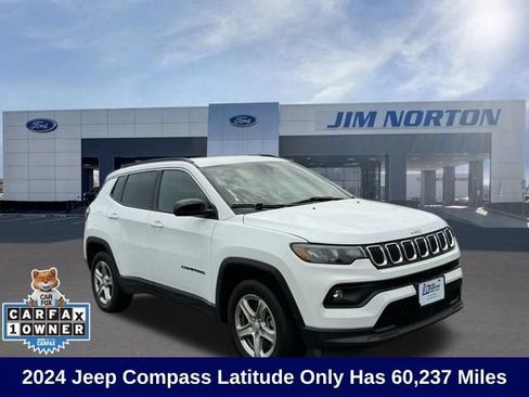 Used 2024 Jeep Compass Latitude AWD/4WD image 1