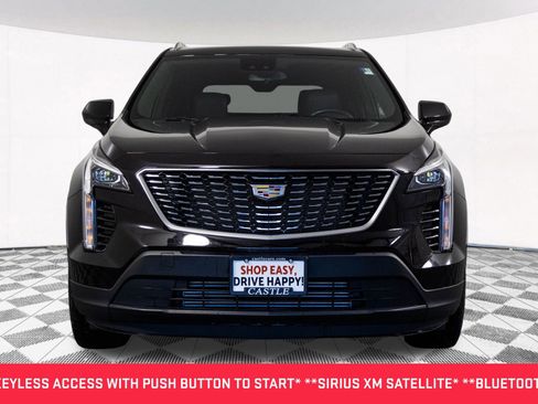 Used 2023 Cadillac XT4 Luxury w/ Cold Weather Package image 8