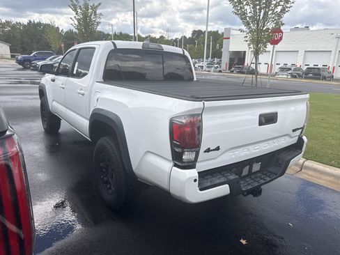 Used 2019 Toyota Tacoma TRD Pro AWD/4WD image 9