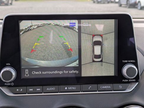 New 2025 Nissan Sentra SR w/ SR Premium Package image 24