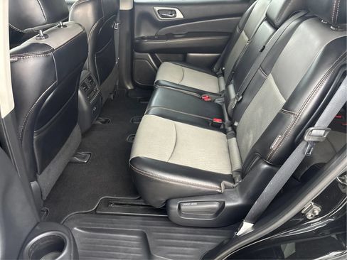Used 2019 Nissan Pathfinder SV w/ Rock Creek Edition AWD/4WD image 14
