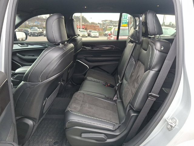 Used 2022 Jeep Grand Cherokee L Laredo AWD/4WD image 10